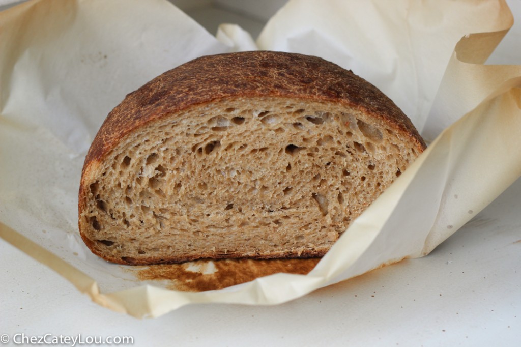 No Knead Irish Brown Bread made with Guinness | chezcateylou.com