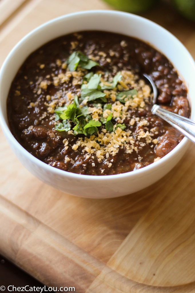 Vegetarian Chili | chezcateylou.com