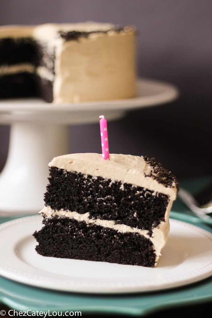 Chocolate Cake with Peanut Butter Buttercream Frosting | chezcateylou.com