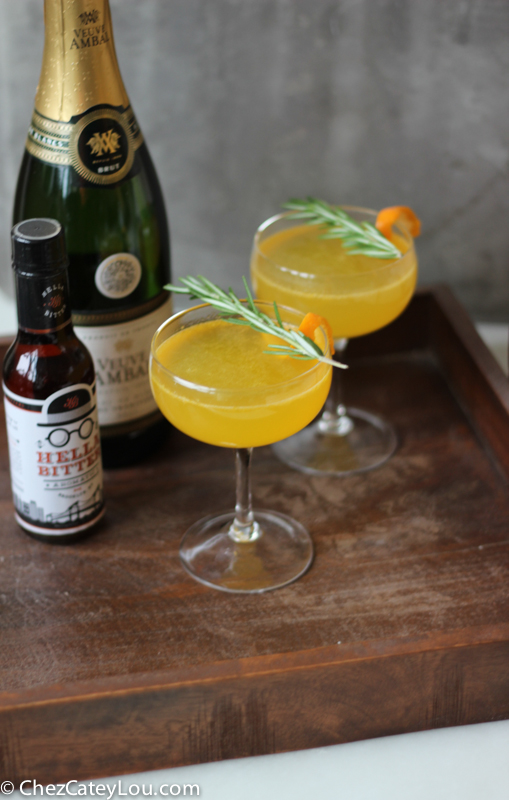 Clementine Rosemary Champagne Cocktail | chezcateylou.com