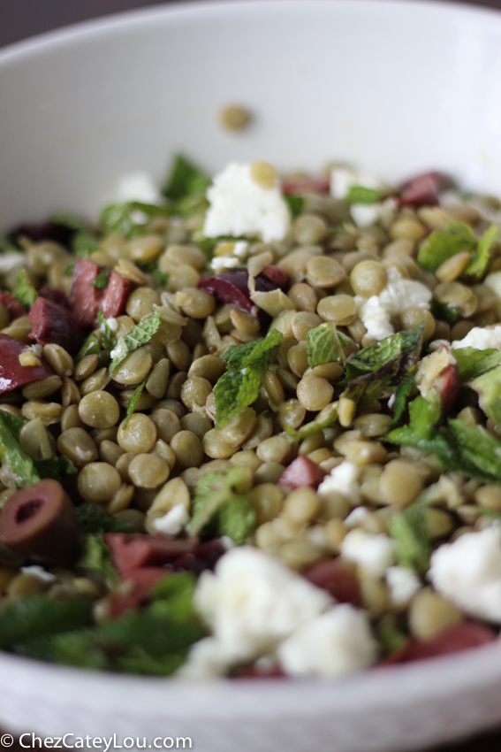 Lentil Salad with Olives, Mint and Feta | chezcateylou.com