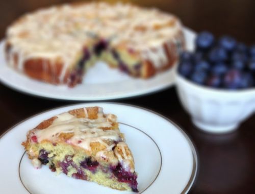 Blueberry Jam Buttermilk Coffee Cake | chezcateylou.com