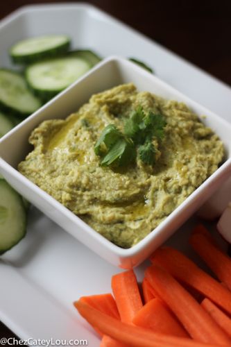 Avocado Hummus | chezcateylou.com