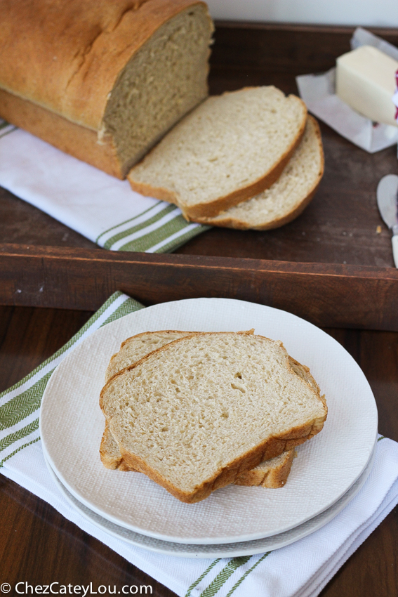 Honey Oatmeal Bread | chezcateylou.com