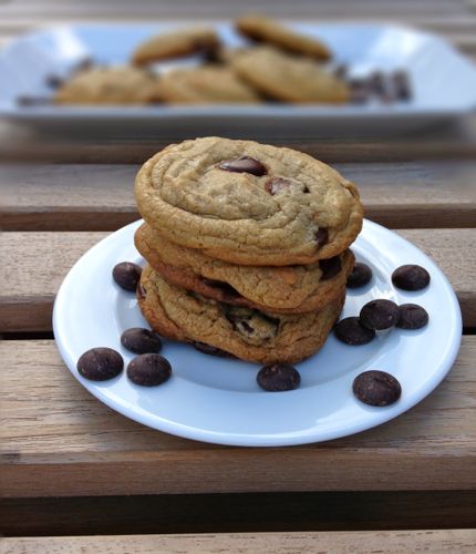 Perfect Chocolate Chip Cookies | chezcateylou.com