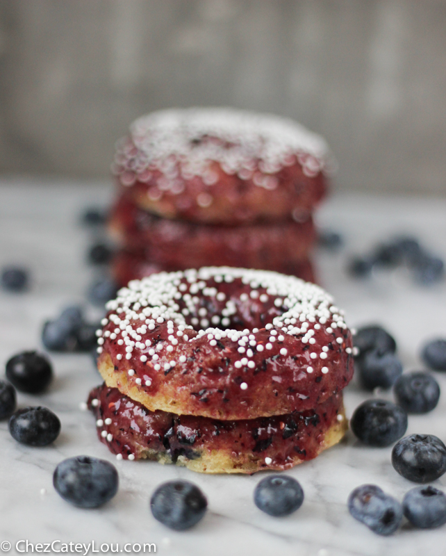 Baked Blueberry Donuts | chezcateylou.com #recipe #donuts