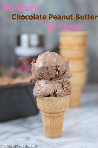 No-Churn Chocolate Peanut Butter Ice Cream | chezcateylou.com