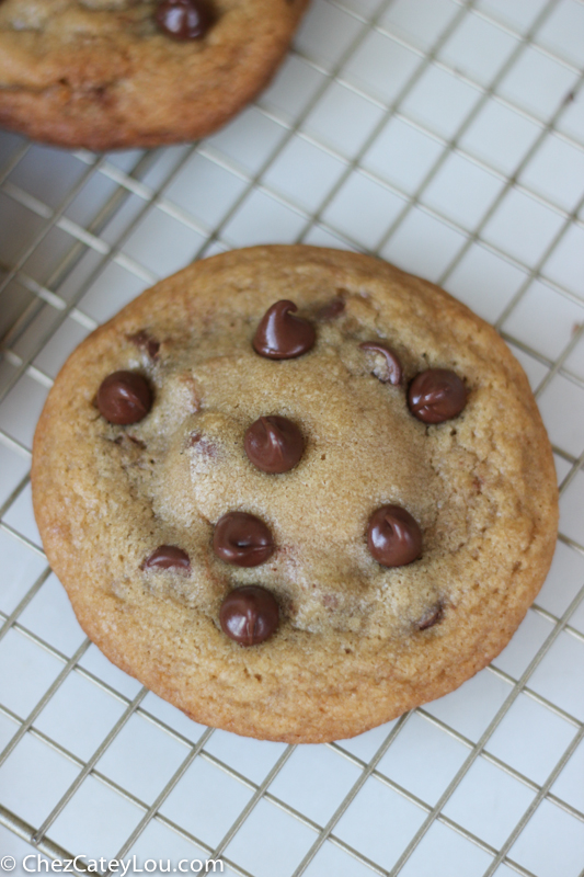 Nutella Stuffed Chocolate Chip Cookies | chezcateylou.com #OXOGoodCookies