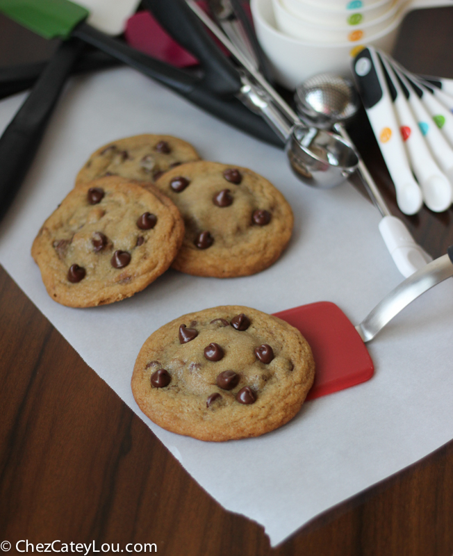 Nutella Stuffed Chocolate Chip Cookies | chezcateylou.com #OXOGoodCookies