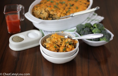 Buffalo Chicken Quinoa Bake with Broccoli and Kale | ChezCateyLou.com