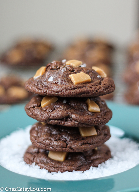 Salted Caramel Stuffed Chocolate Cookies | ChezCateyLou.com