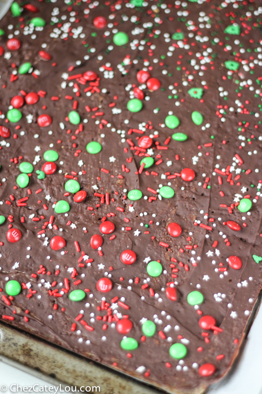 Graham Cracker Toffee aka Christmas Crack | ChezCateyLou.com