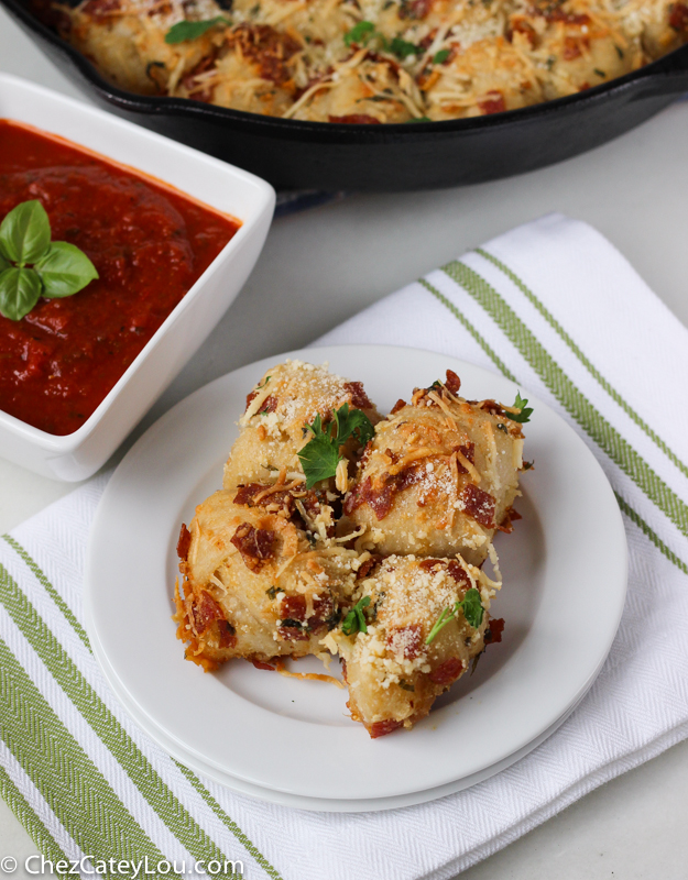 Pull-Apart Pepperoni Pizza Bread