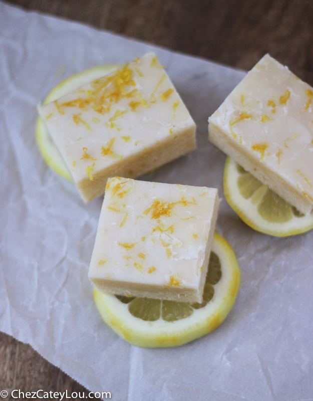 Lemon Brownies | ChezCateyLou.com