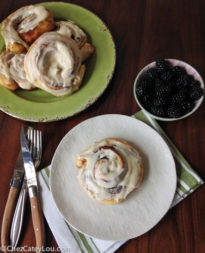 Overnight Buttermilk Cinnamon Rolls | ChezCateyLou.com