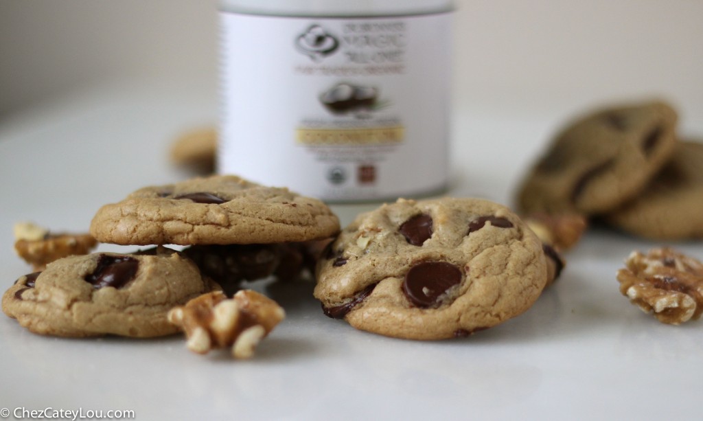 Dark Chocolate Chip Walnut Coconut Oil Cookies | ChezCateyLou.com