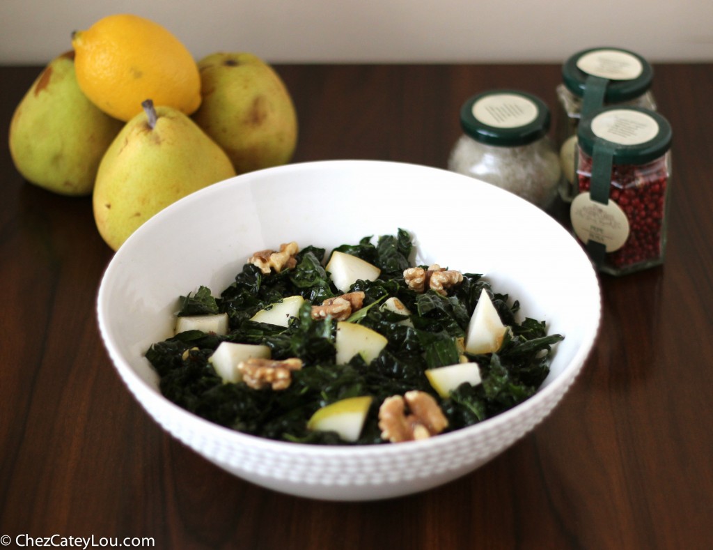 Kale Salad ~ chezcateylou.com