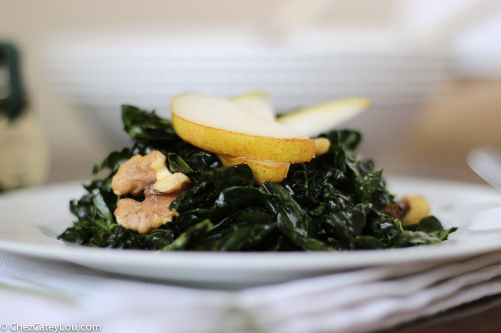 Kale Salad ~ chezcateylou.com