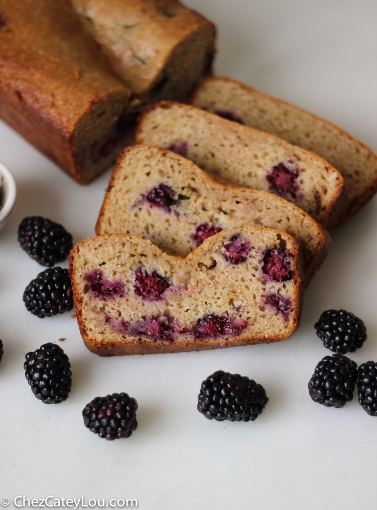 Blackberry Coconut Yogurt Bread | chezcateylou.com