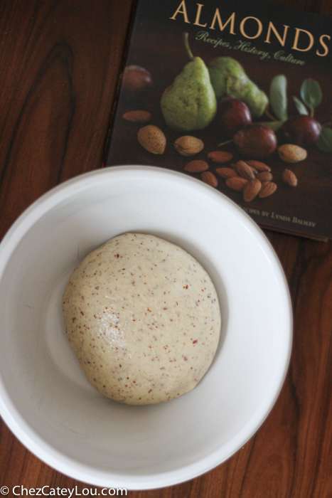 Almond Flour Bread | chezcateylou.com