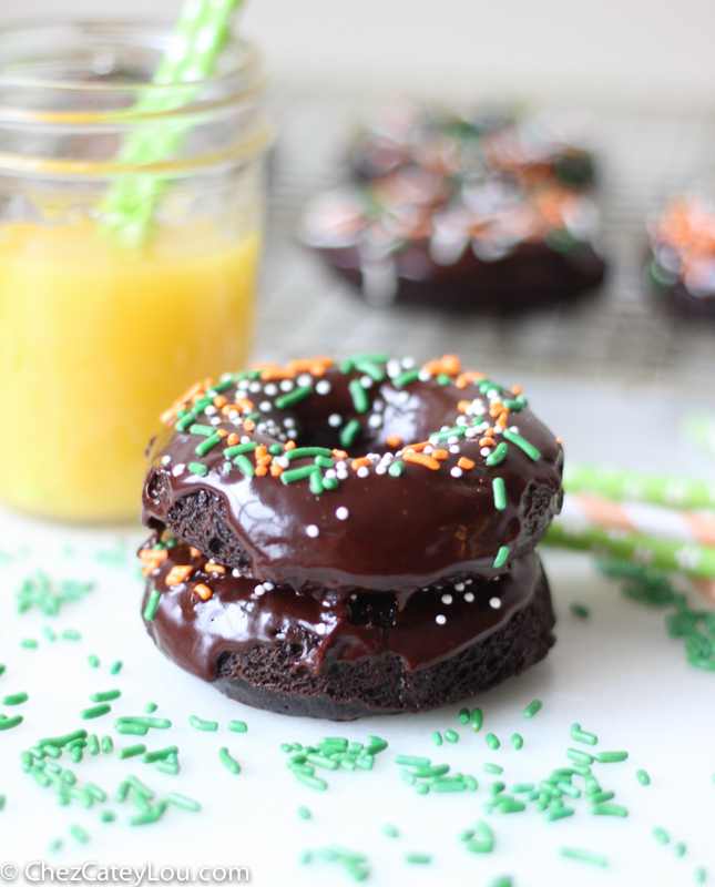 Guinness Stout Chocolate Donuts | chezcateylou.com