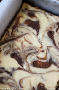Irish Cream Cheesecake Brownies | chezcateylou.com