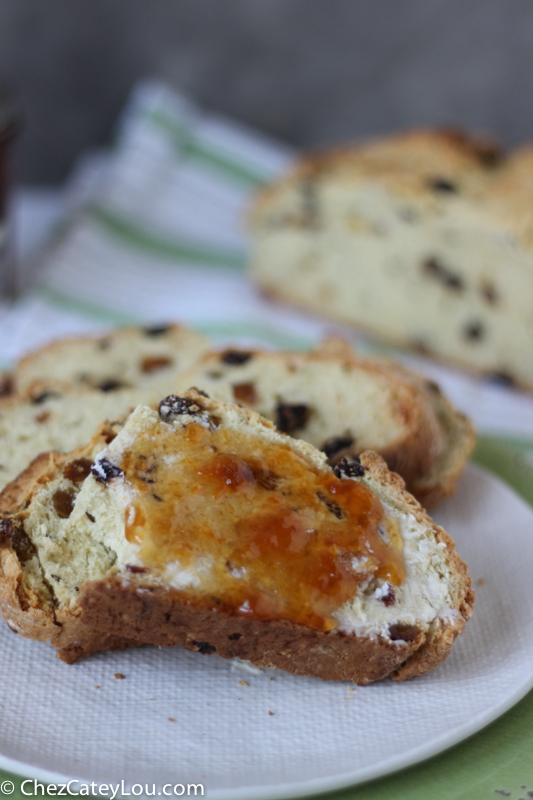 Irish Soda Bread | chezcateylou.com