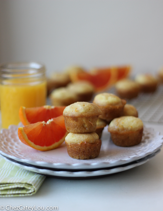 Cara Cara Orange Mini Muffins | chezcateylou.com