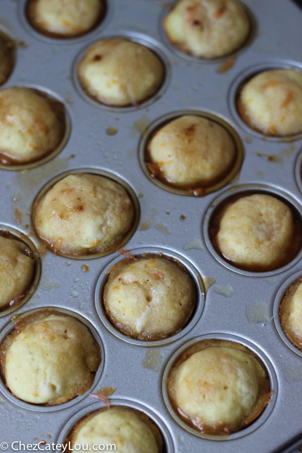 Cara Cara Orange Mini Muffins | chezcateylou.com