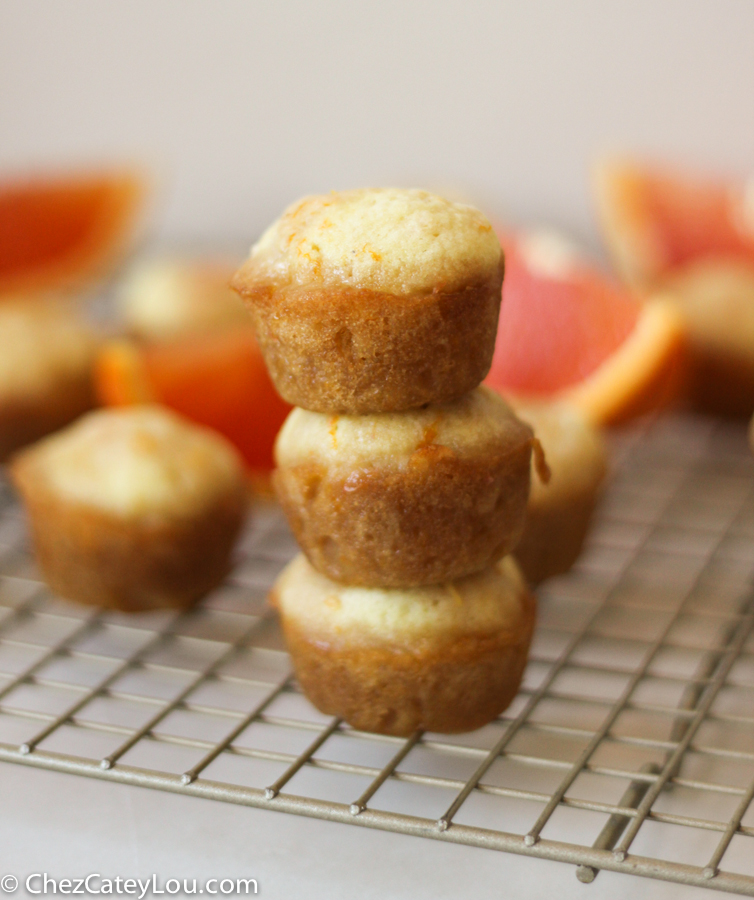 Cara Cara Orange Mini Muffins | chezcateylou.com