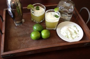 pineapple-mint-tequila-mojito