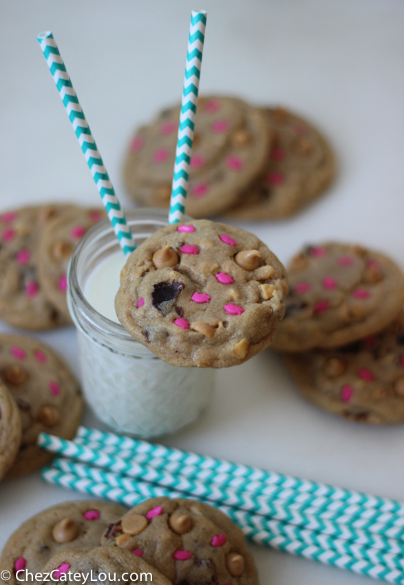 Peanut Butter Bacon Cookies | chezcateylou.com