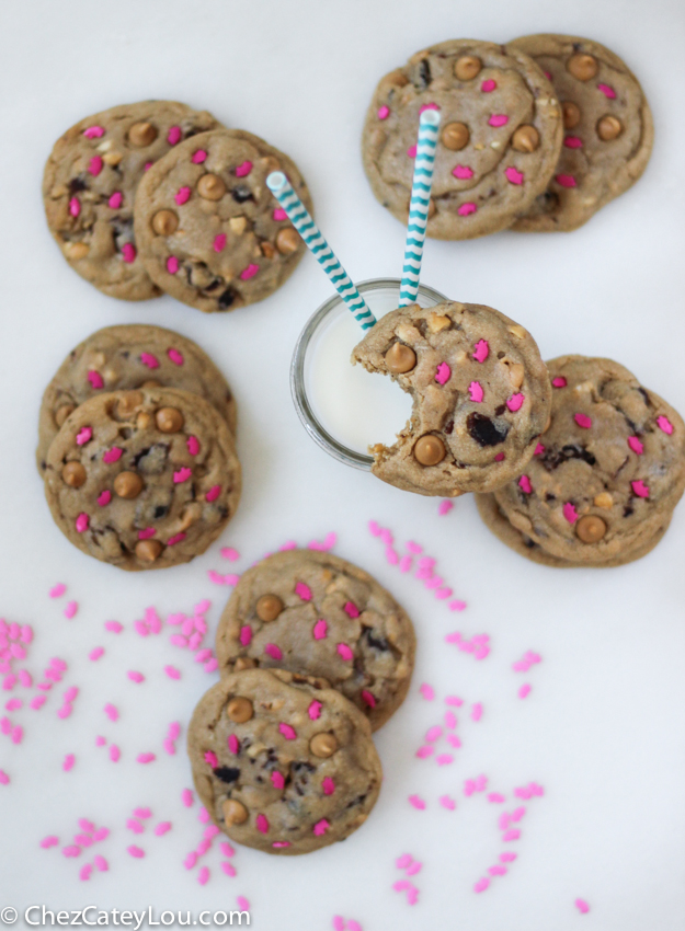 Peanut Butter Bacon Cookies | chezcateylou.com