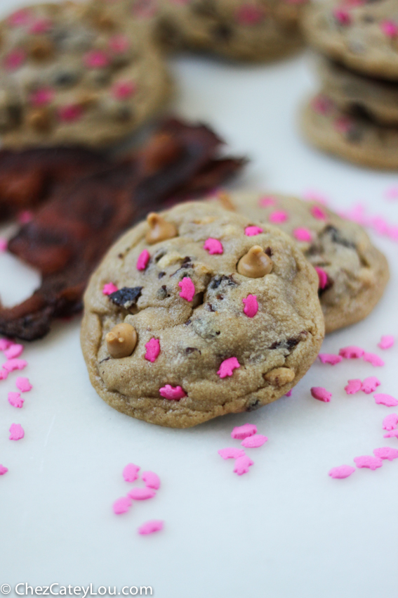 Peanut Butter Bacon Cookies | chezcateylou.com