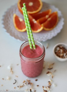 Cara Cara Orange Coconut Strawberry Smoothie | chezcateylou.com