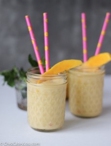 Mango Smoothie made with Greek Yogurt | chezcateylou.com