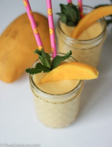 Mango Smoothie made with Greek Yogurt | chezcateylou.com