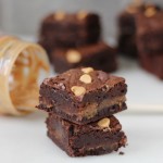 Peanut Butter Brownies | chezcateylou.com