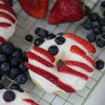 American Flag Donuts for July 4th | chezcateylou.com