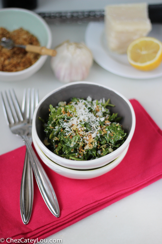 Kale Salad with Toasted Breadcrumbs | chezcateylou.com