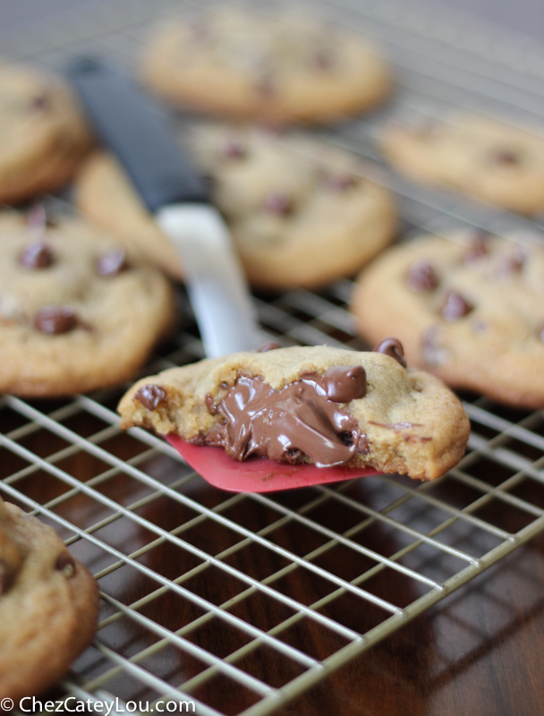 Nutella Stuffed Chocolate Chip Cookies | chezcateylou.com #OXOGoodCookies