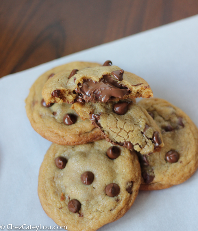 Nutella Stuffed Chocolate Chip Cookies | chezcateylou.com #OXOGoodCookies