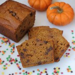 Skinny Pumpkin Chocolate Chip Bread | ChezCateyLou.com #PumpkinWeek #fall