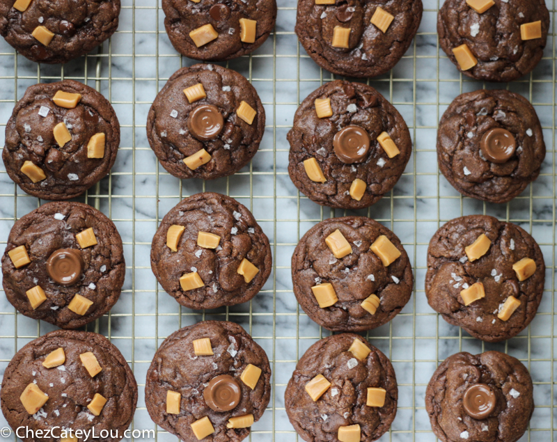 Salted Caramel Stuffed Chocolate Cookies | ChezCateyLou.com