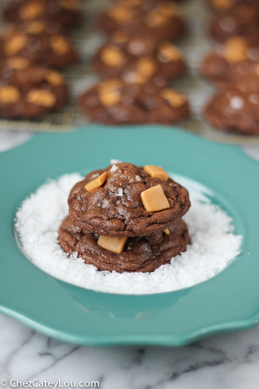 Salted Caramel Stuffed Chocolate Cookies | ChezCateyLou.com