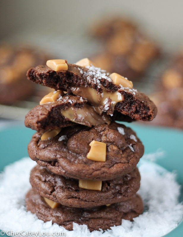 Salted Caramel Stuffed Chocolate Cookies | ChezCateyLou.com