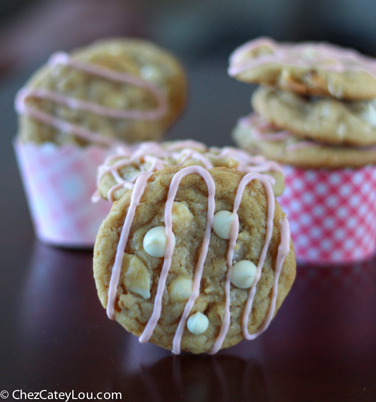 White Chocolate Coconut Macadamia Nut Cookies | ChezCateyLou.com