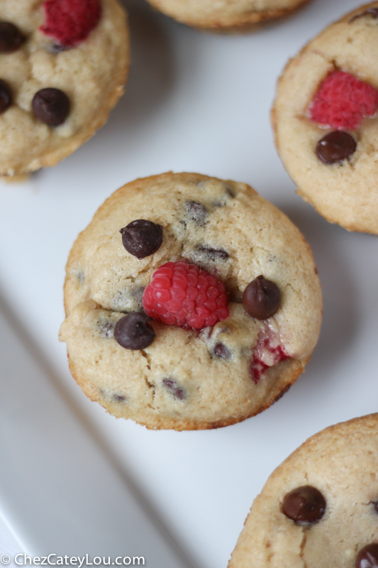 Chocolate Chip Raspberry Muffins | ChezCateyLou.com