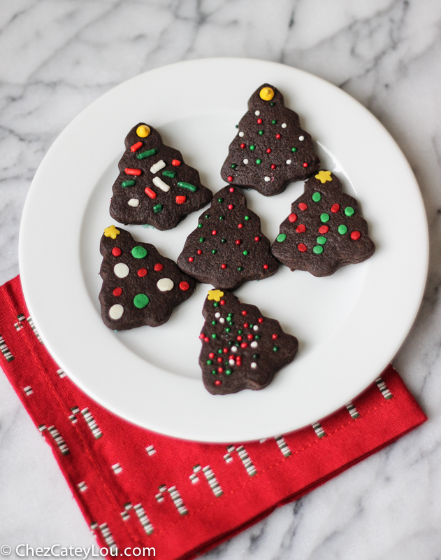 Chocolate Shortbread Cookies, my favorite Christmas cookie | ChezCateyLou.com