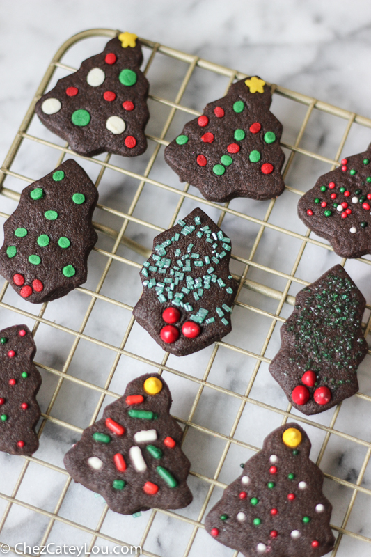 Chocolate Shortbread Cookies, my favorite Christmas cookie | ChezCateyLou.com